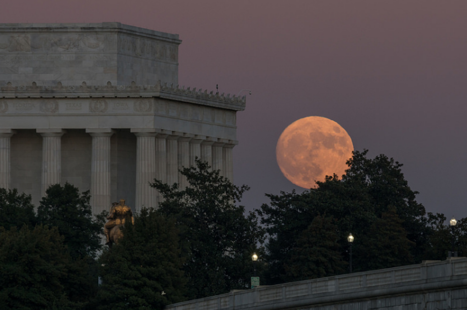 Photo Gallery: The Best Photos Of The Biggest Supermoon In 68 Years ...