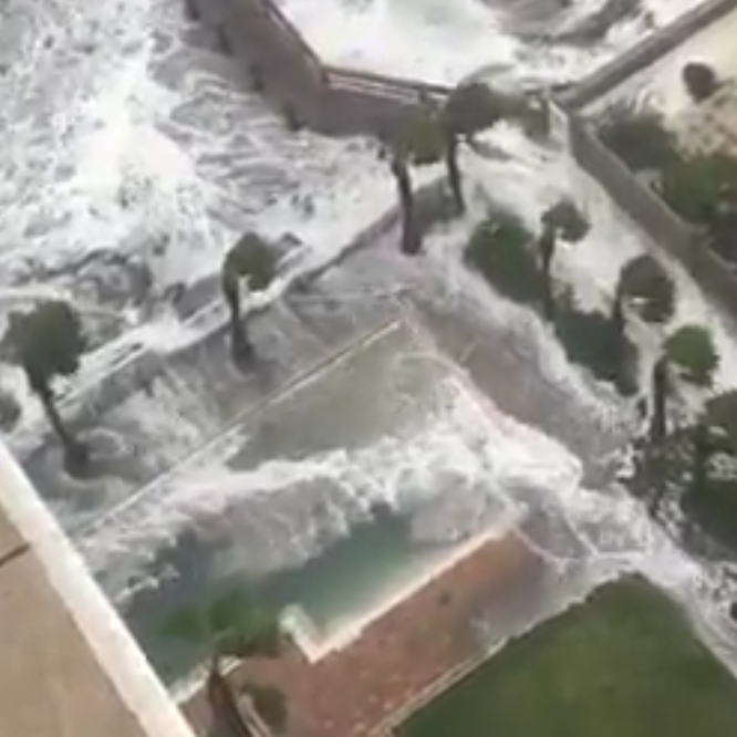 Video: Storm surge in real time on Jacksonville Beach, Florida ...