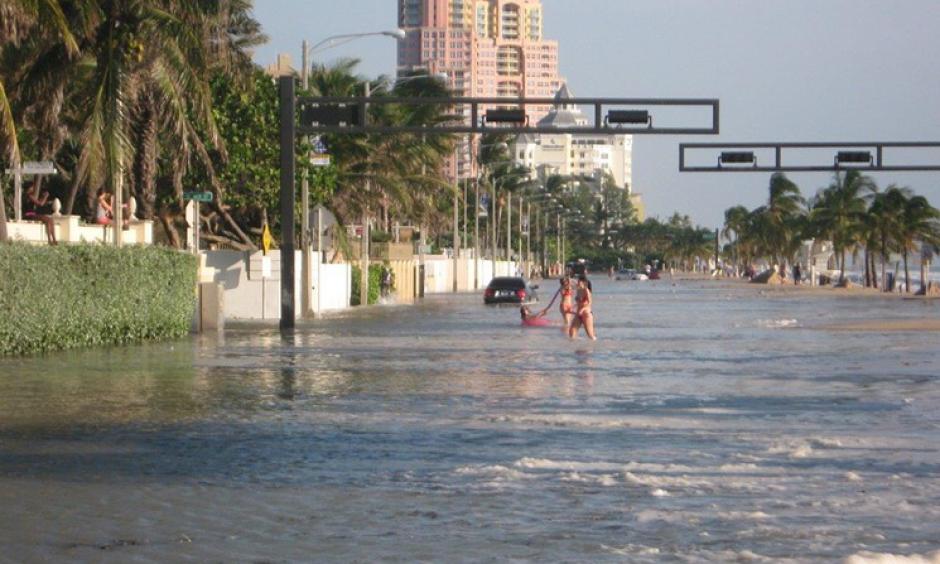 Hurricane Nicole and King Tide Already Flooding Fort Lauderdale