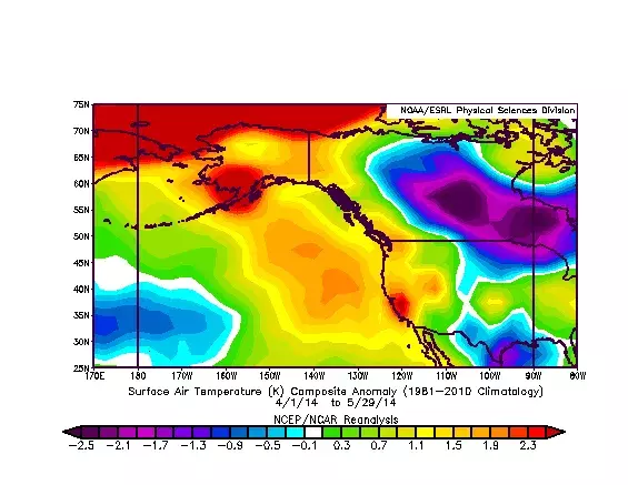 Persistently high geopotential heights continue near and west of California. Image: NOAA/ESRL